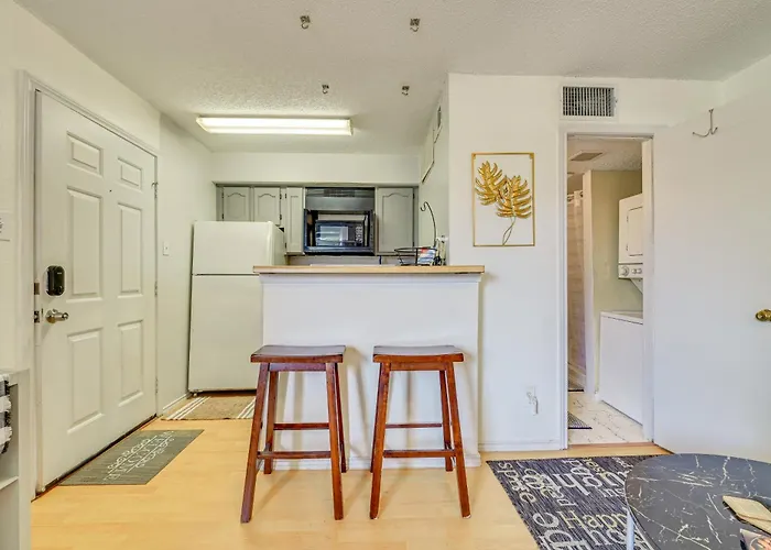 3 Mi To Dtwn Worth! W/ Hot Tub & Pool * Fort Worth