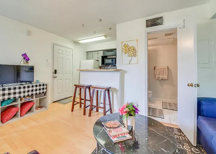 3 Mi To Dtwn Worth! W/ Hot Tub & Pool Apartment Fort Worth