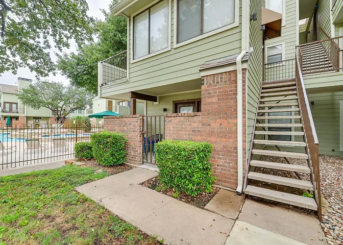 Apartment 3 Mi To Dtwn Worth! W/ Hot Tub & Pool